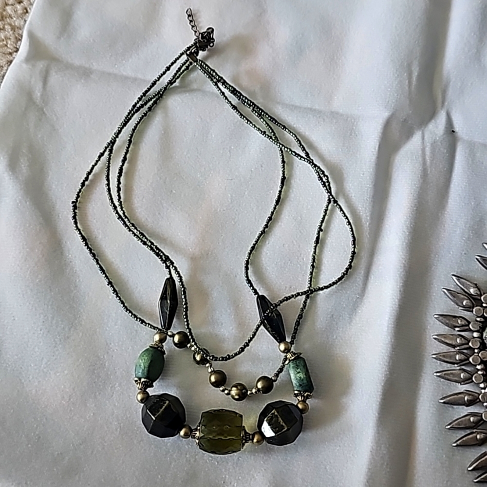 Beaded necklace